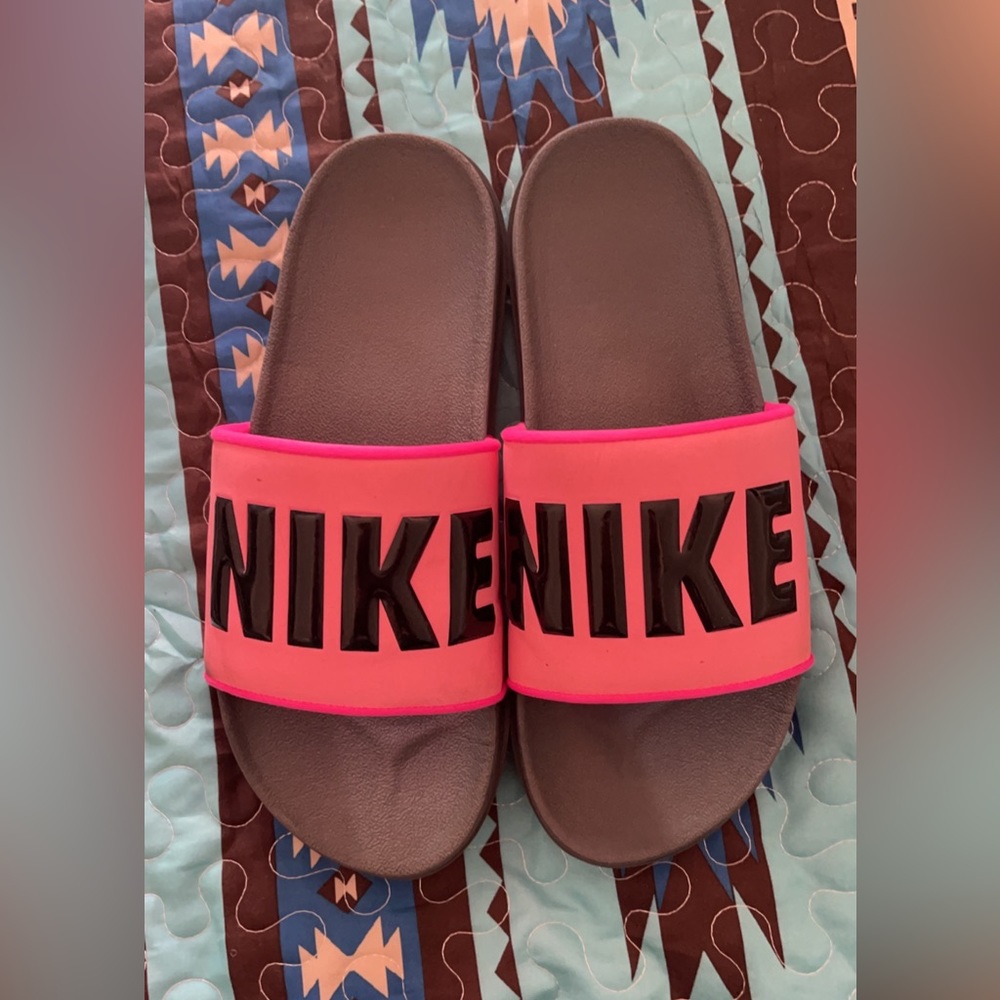 Nike slides